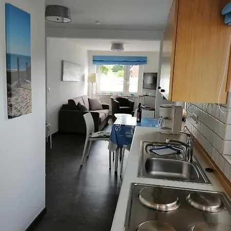 Апартаменты Haus Trossenstek I Бюзум